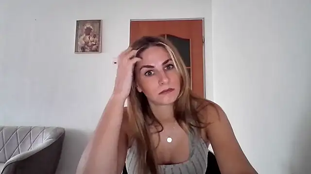 Snapshot of DagmarieFlirt chatting on February 2025 10:36:01 AM DagmarieFlirt online show from February 2025 10:36:01 AM