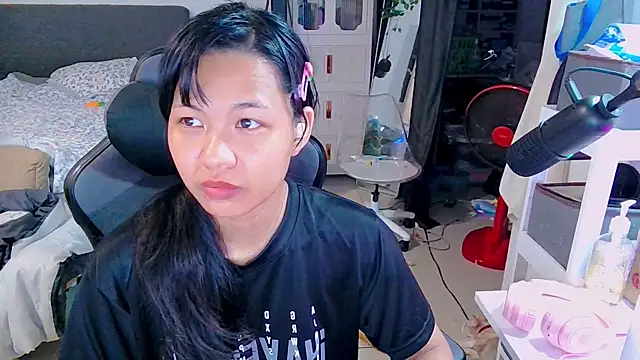 Kana G online show from February 2025 07:33:02 PM