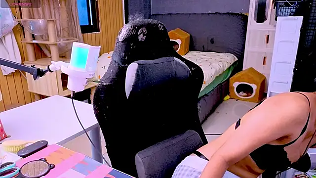 Kana G online show from March 2026 07:39:01 AM