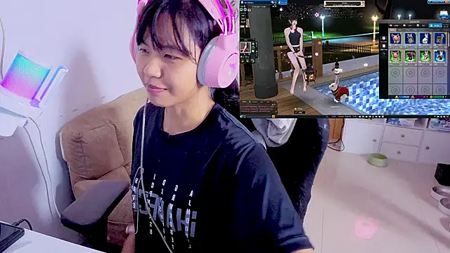 Kana G online show from October 2025 05:25:02 PM
