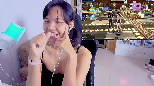 Kana G online show from October 2025 06:08:01 PM