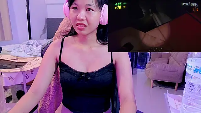 Kana G online show from March 2025 08:34:01 PM
