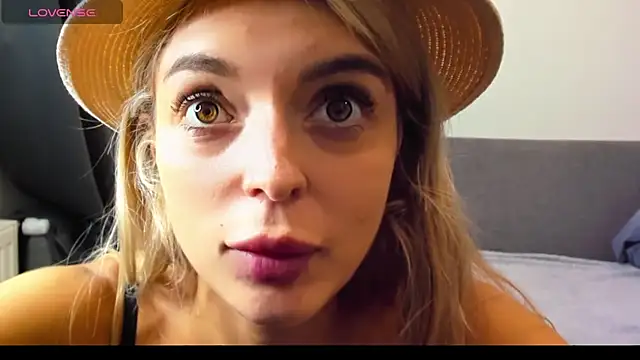 Snapshot of _ellen_meow_ chatting on May 2026 06:41:02 PM ellen meow online show from May 2026 06:41:02 PM