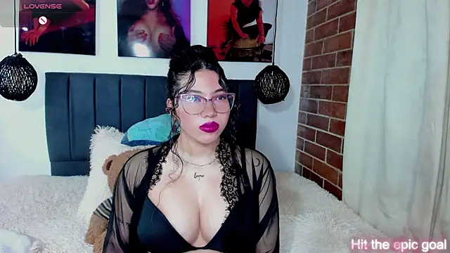 Snapshot of kyliejenner_hot chatting on June 2026 03:06:02 AM kyliejenner hot online show from June 2026 03:06:02 AM
