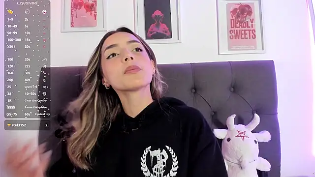 IsadoraGalle  online show from April 2026 04:12:02 PM