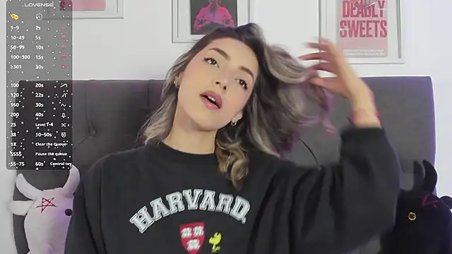 Snapshot of IsadoraGalle_ chatting on February 2026 02:06:01 PM IsadoraGalle online show from February 2026 02:06:01 PM