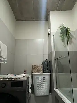 slimcateee online show from November 2025 06:30:01 PM