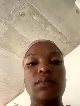 slimcateee online show from November 2025 12:42:02 PM