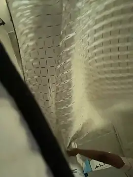 slimcateee online show from February 2026 05:18:01 AM