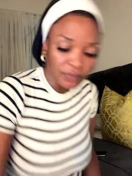 slimcateee online show from November 2025 06:34:01 PM