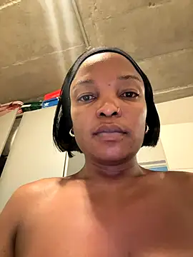 slimcateee online show from November 2025 08:01:01 PM