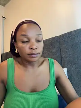 slimcateee online show from February 2026 06:18:02 PM