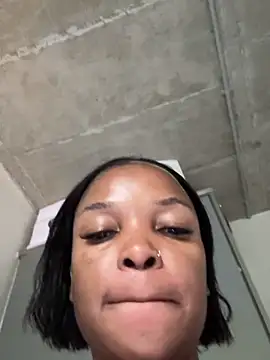 slimcateee online show from February 2026 04:06:01 PM