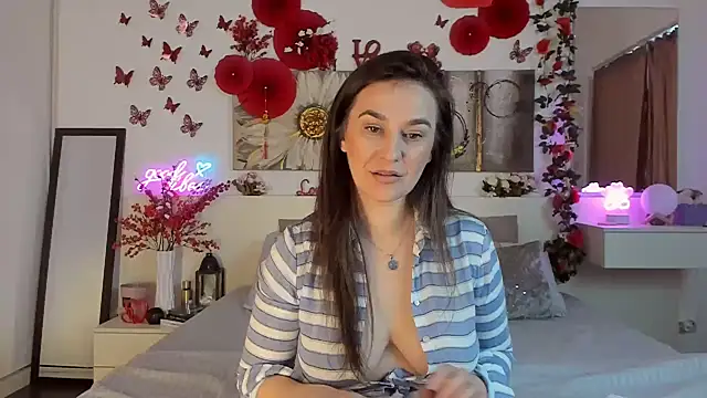 JoyCasidy online show from February 2025 03:21:01 PM