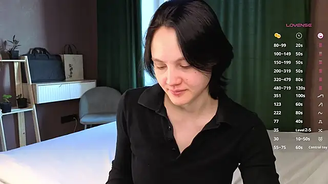 MaryCoopeer online show from October 2025 05:04:02 AM