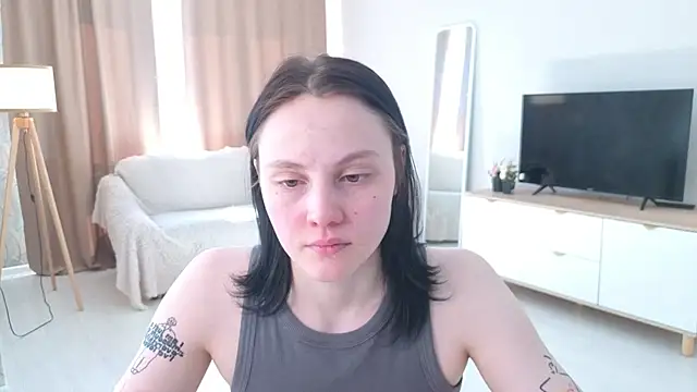 MaryCoopeer online show from May 2026 05:33:01 AM