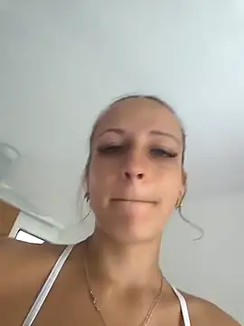 emma4xxx online show from April 2026 12:51:02 AM