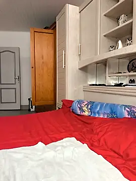 emma4xxx online show from October 2025 02:21:02 PM