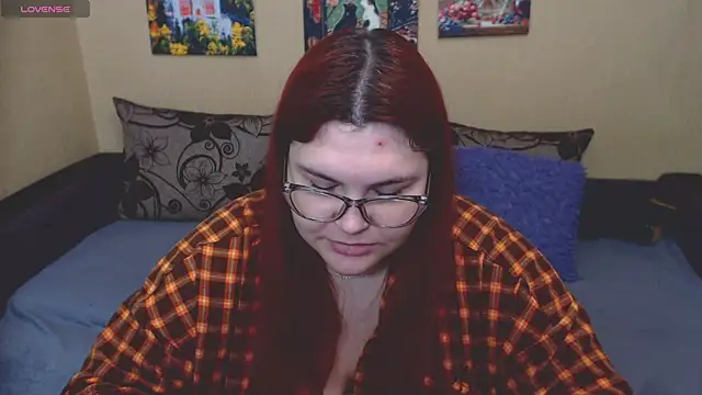 Snapshot of JuliaKeln chatting on May 2026 03:15:02 PM JuliaKeln online show from May 2026 03:15:02 PM