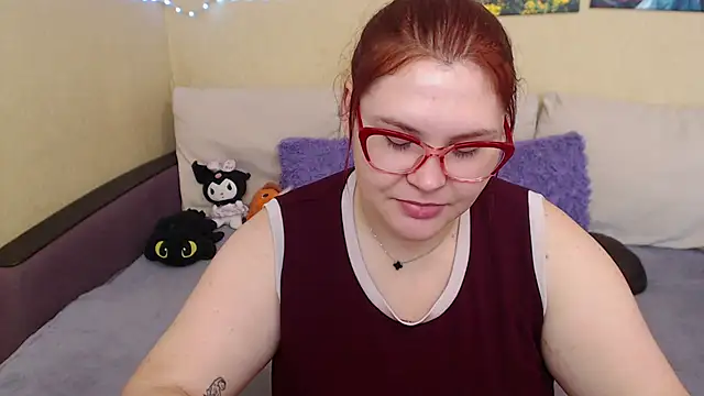 JuliaKeln online show from September 2025 02:27:01 PM