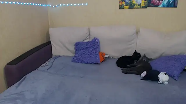 JuliaKeln online show from September 2025 03:41:02 PM