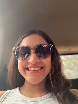 CuteeRose online show from May 2026 04:03:01 PM