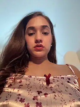 CuteeRose online show from May 2026 06:29:02 PM