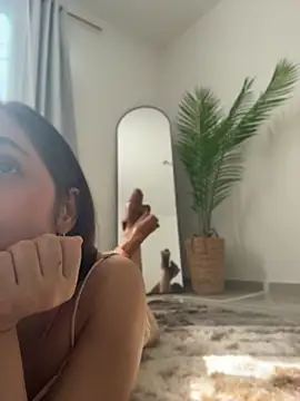 CuteeRose online show from May 2026 01:40:02 PM