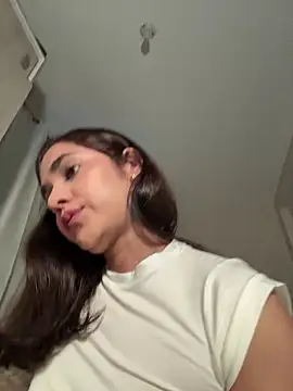 CuteeRose online show from February 2026 10:34:02 AM