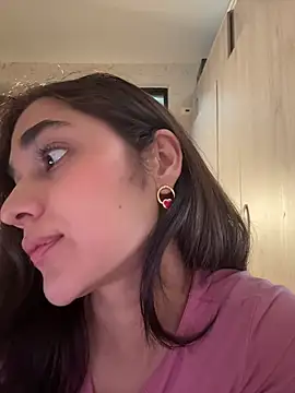 CuteeRose online show from February 2026 03:34:02 PM