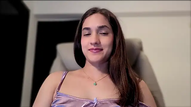CuteeRose online show from April 2026 09:05:01 PM