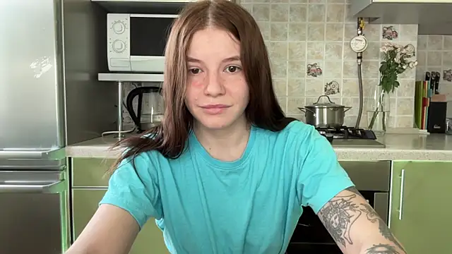 Snapshot of mia___mi chatting on March 2025 10:35:02 AM mia mi online show from March 2025 10:35:02 AM