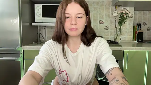Snapshot of mia___mi chatting on March 2025 11:17:01 AM mia mi online show from March 2025 11:17:01 AM