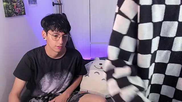 Aventure Twinks online show from January 2025 04:16:02 AM