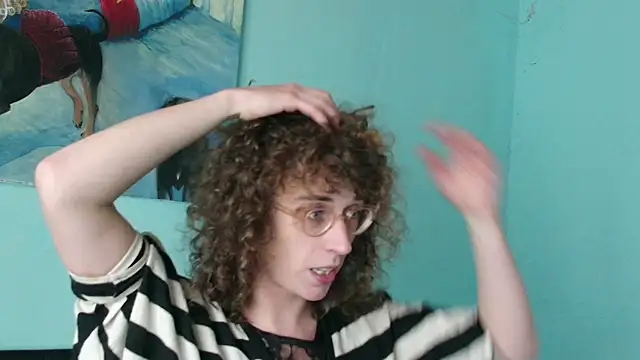 Prxscillia Tx online show from November 2025 01:48:02 PM