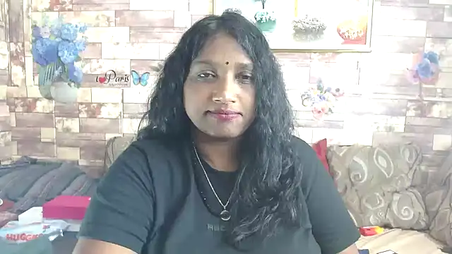 Snapshot of Indian_tracy chatting on December 2025 09:37:02 AM Indian tracy online show from December 2025 09:37:02 AM