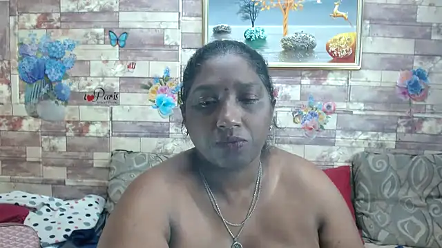 Snapshot of Indian_tracy chatting on September 2025 01:17:01 PM Indian tracy online show from September 2025 01:17:01 PM