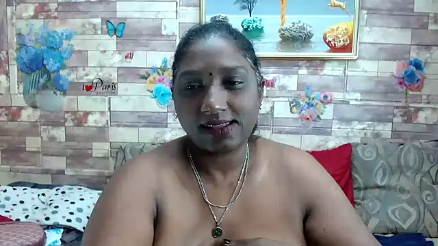 Snapshot of Indian_tracy chatting on September 2025 10:33:02 AM Indian tracy online show from September 2025 10:33:02 AM