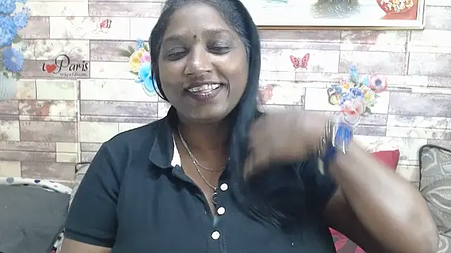 Snapshot of Indian_tracy chatting on October 2025 12:26:01 PM Indian tracy online show from October 2025 12:26:01 PM