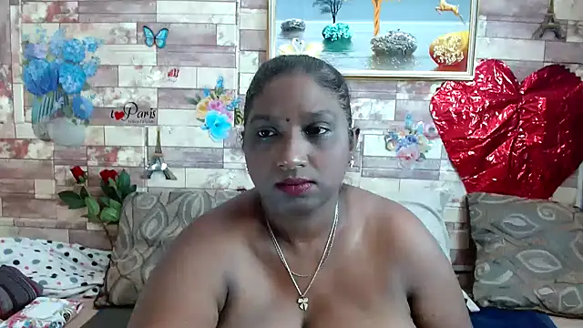 Snapshot of Indian_tracy chatting on March 2025 08:29:01 AM Indian tracy online show from March 2025 08:29:01 AM
