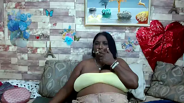 Snapshot of Indian_tracy chatting on March 2025 12:14:02 PM Indian tracy online show from March 2025 12:14:02 PM