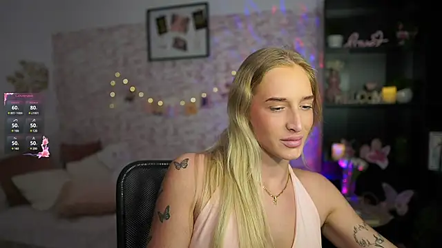 Nicolette  Shea  online show from March 2025 12:12:01 PM