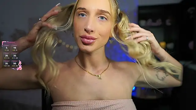 Nicolette  Shea  online show from March 2025 09:14:01 AM