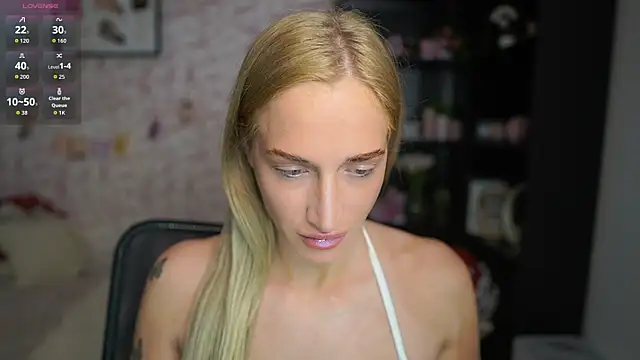 Snapshot of Nicolette__Shea_ chatting on February 2026 08:22:01 AM Nicolette Shea online show from February 2026 08:22:01 AM