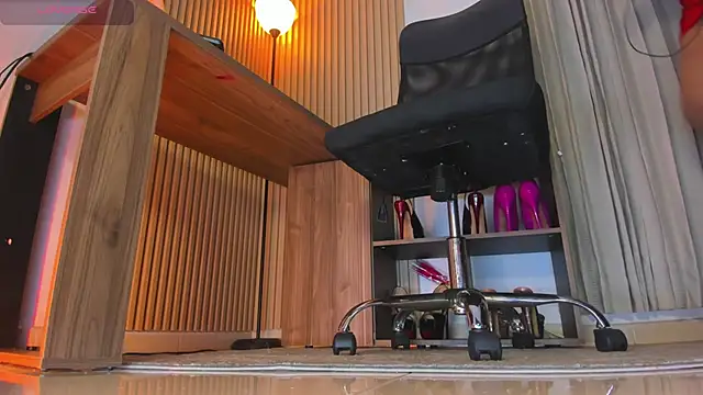 zultanalambert online show from January 2026 10:44:02 AM