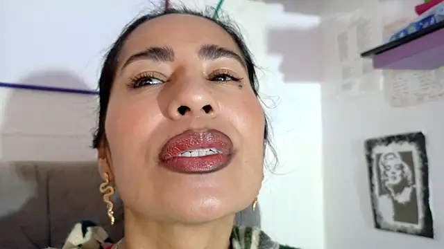 fantasty nylon online show from November 2025 11:47:01 AM