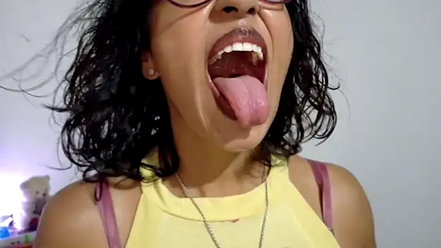 fantasty nylon online show from April 2026 09:39:33 PM