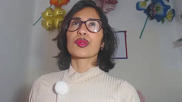 fantasty nylon online show from October 2025 07:27:02 PM