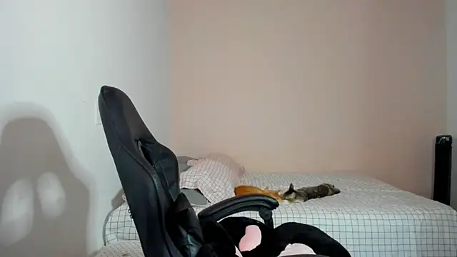 nina pons online show from March 2026 10:15:02 PM