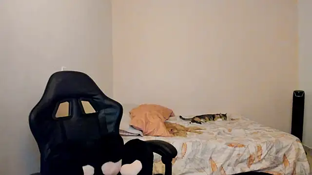 nina pons online show from April 2026 12:12:02 AM